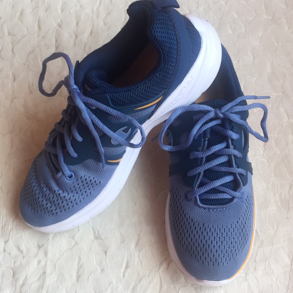 Blue Champion sneaker 9 .5 - Picture 3 of 8